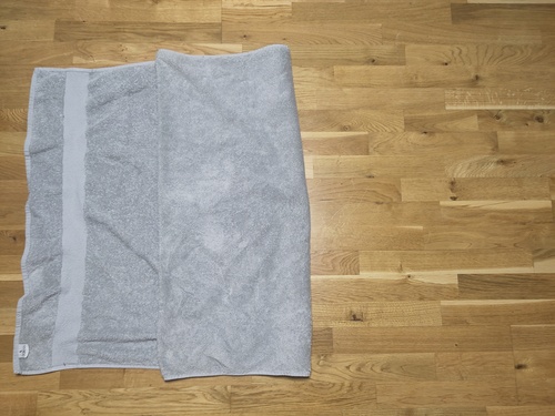 \includegraphics[width=0.7\textwidth ]{towel_3}